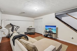 Yale Ave-S0707-042.jpg