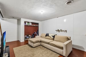 Yale Ave-S0707-043.jpg