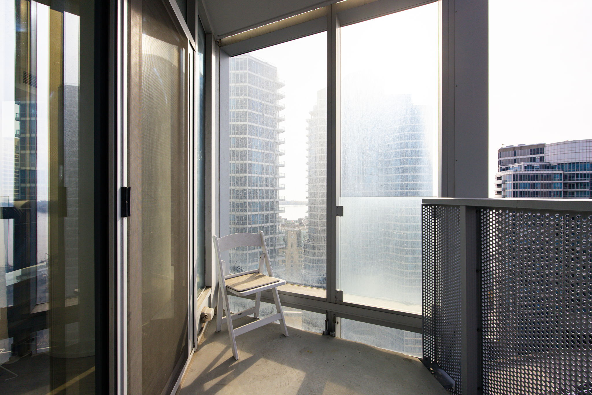 Toronto property showcase — delivered property photograph 32