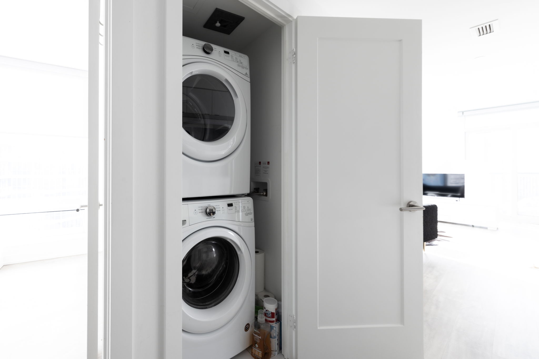 Toronto property showcase — delivered property photograph 29