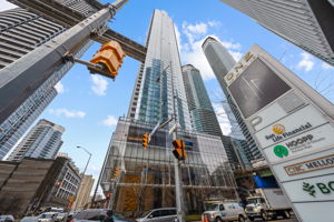 10 York St Unit 6805