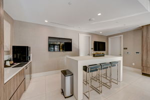  1st Ave N 3407-096