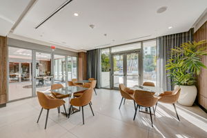  1st Ave N 3407-094