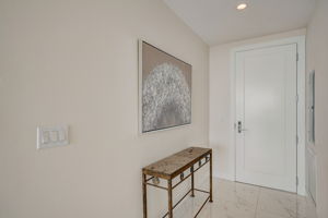  1st Ave N 3407-009