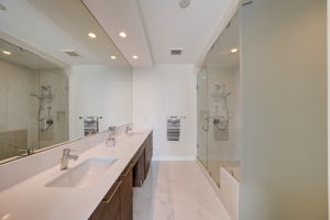  1st Ave N 3407-041