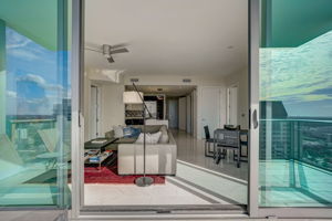  1st Ave N 3407-054