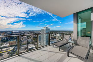  1st Ave N 3407-059