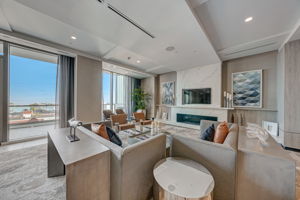  1st Ave N 3407-080