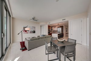 1st Ave N 3407-022