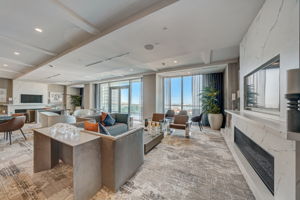  1st Ave N 3407-082