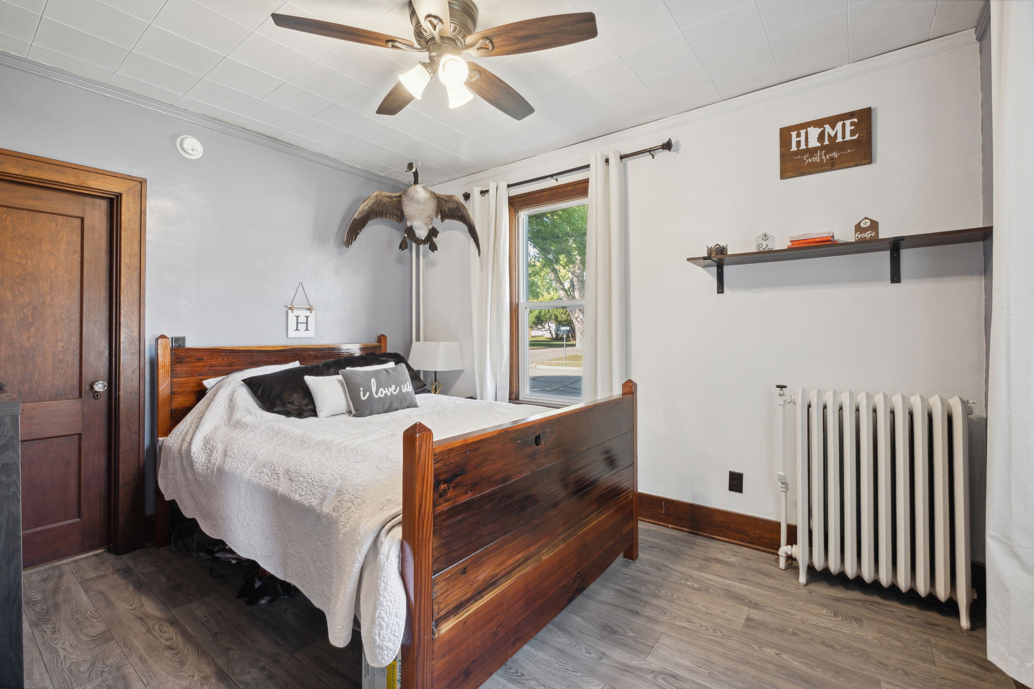 13_Interior