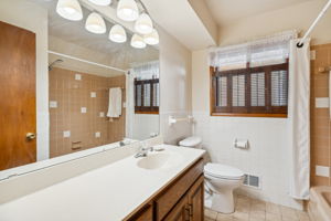 11_Interior