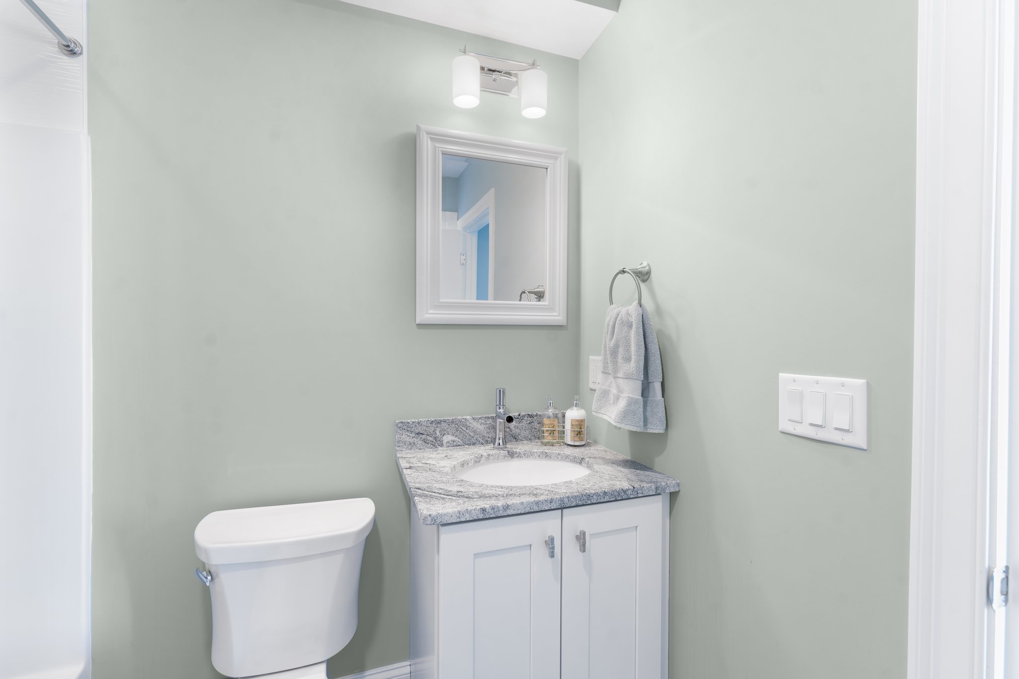 100 Algonquin Rd, Narragansett, RI 02882, USA Photo 46