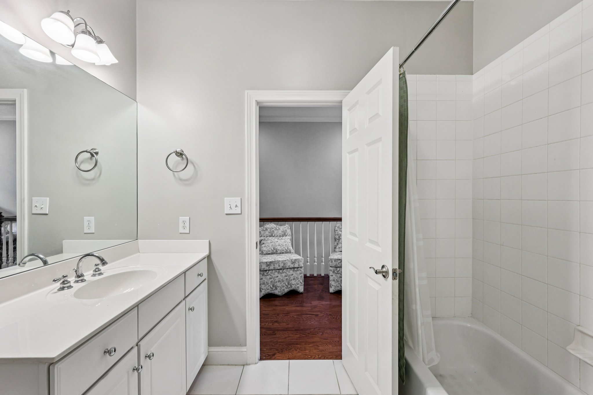 Ansonborough Ln 307-S1007-039.jpg