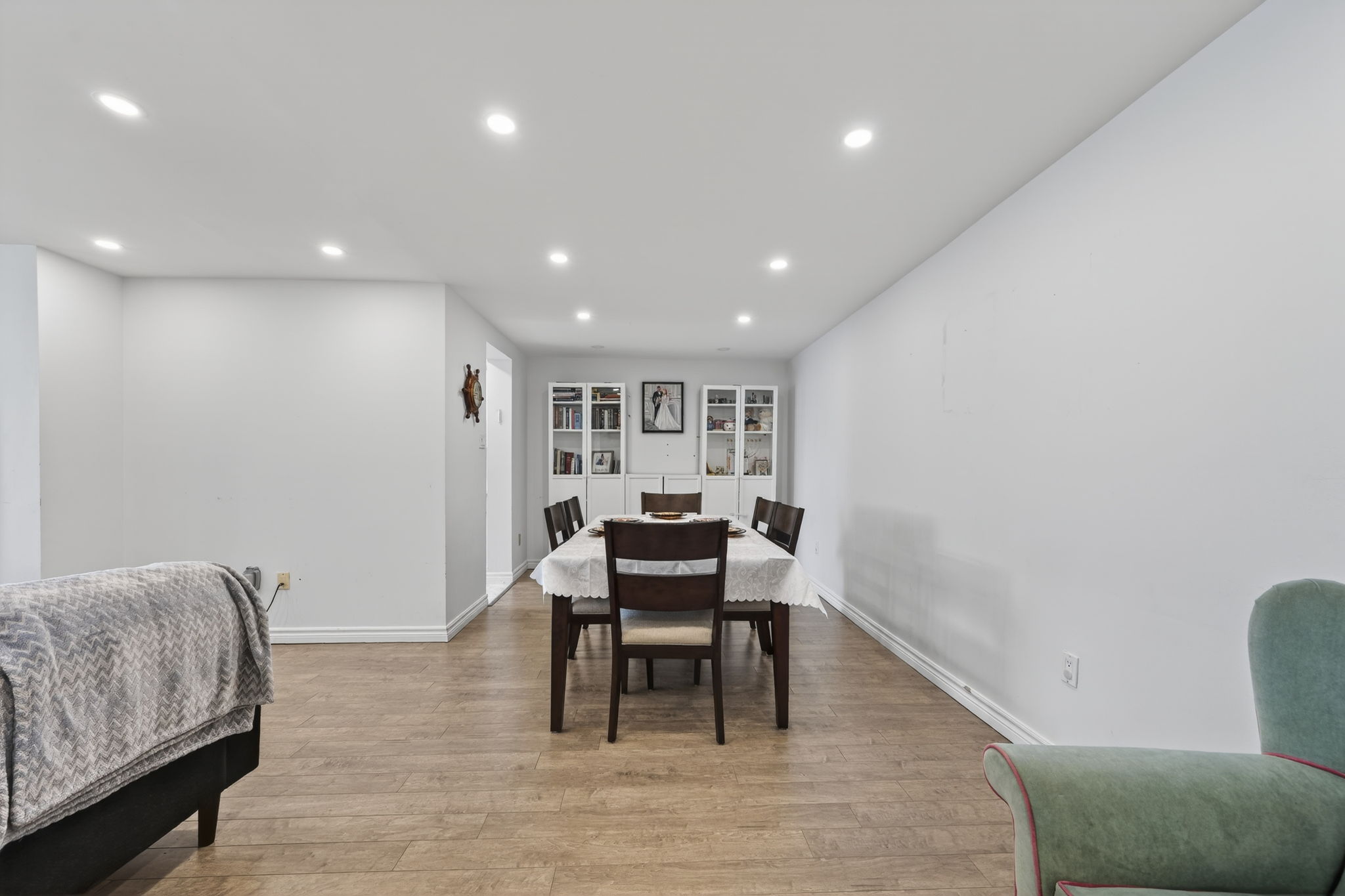 100 Antibes Dr 1705 Toronto, ON M2R 3N1