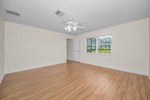 Primary Bedroom1b