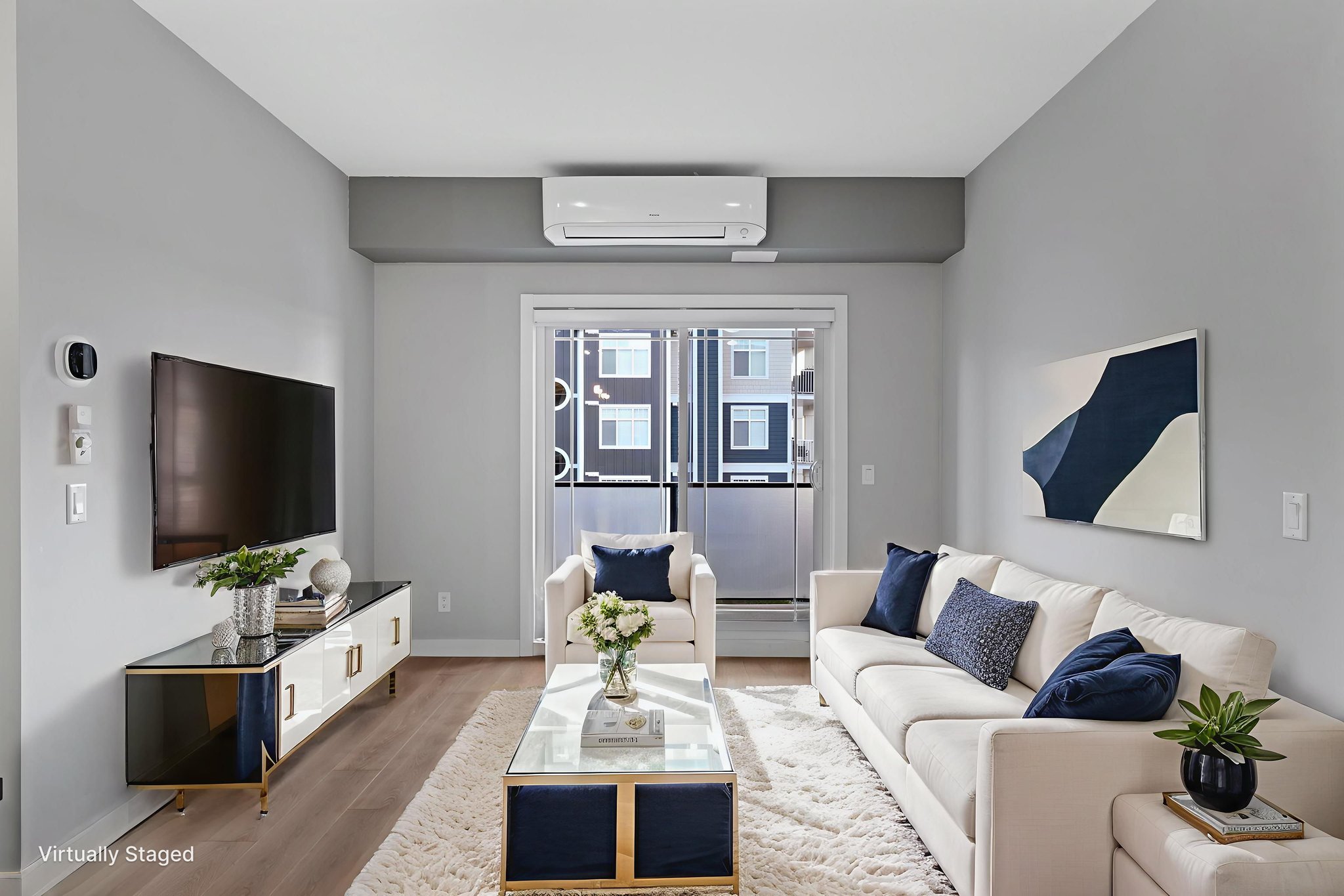 DSC05282 virtually staged.jpeg