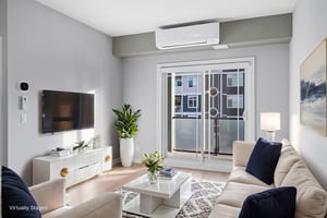 DSC05315 virtually staged.jpeg