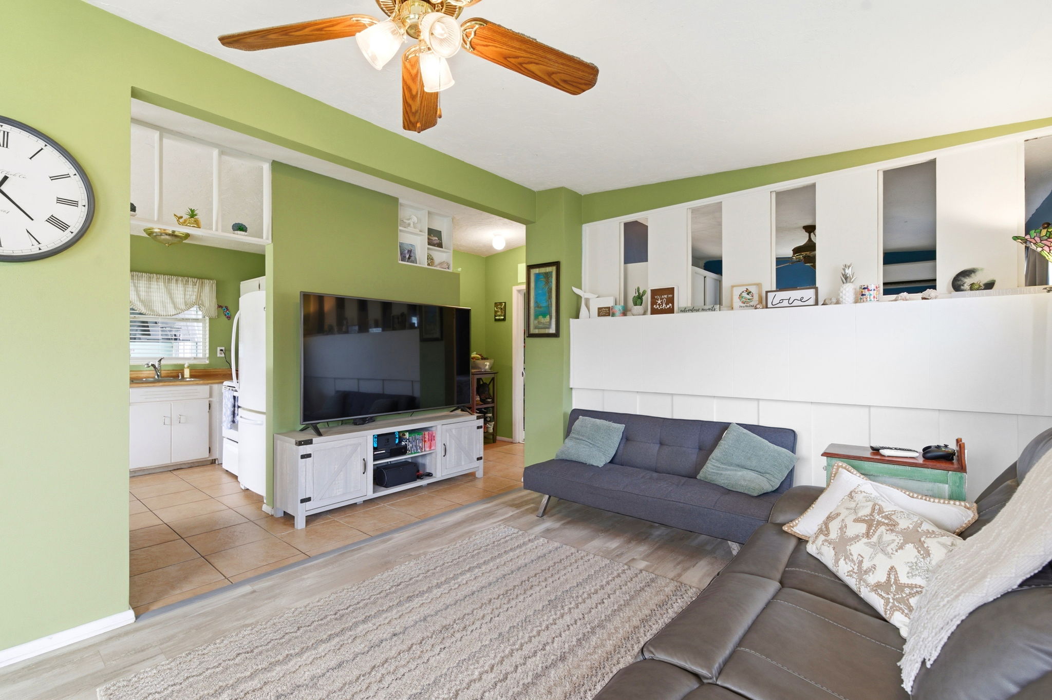 Interiors (18)