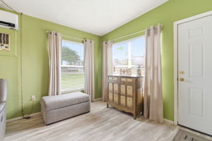 Interiors (16)