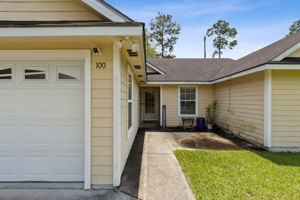 Front Entry Detail