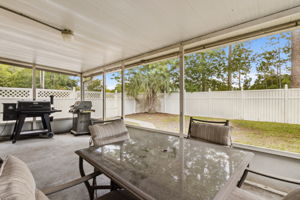 Screened-in Porch