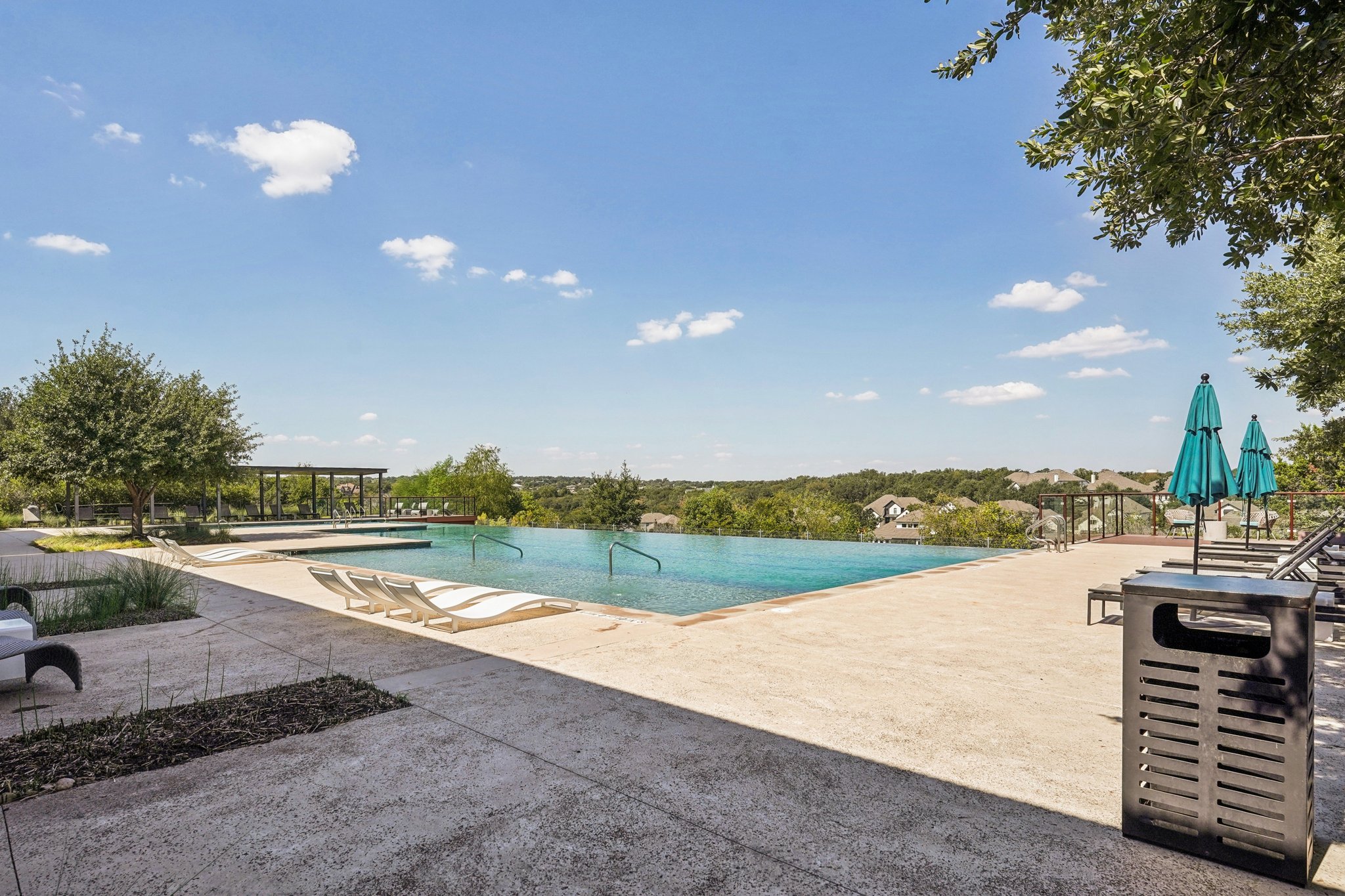 Barefoot Park Ln-0110-915.jpg