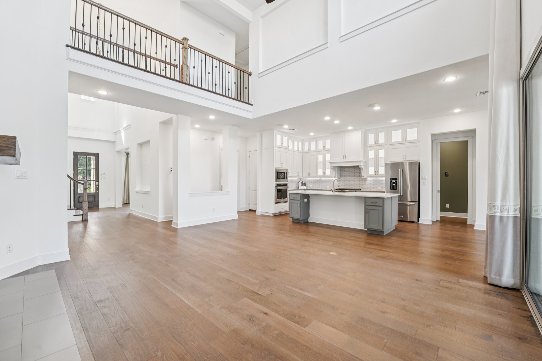 Barefoot Park Ln-S0110-009.jpg
