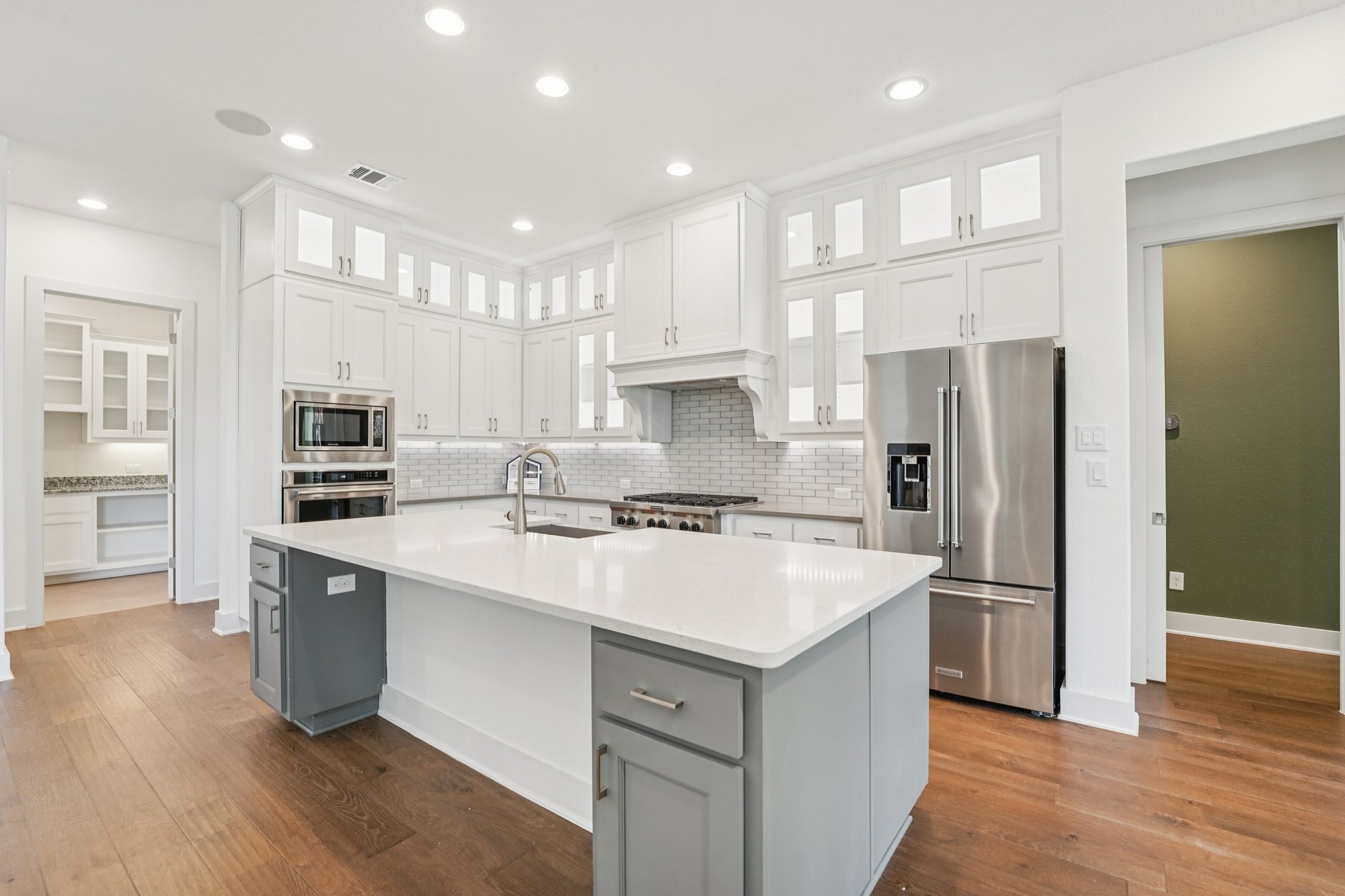 Barefoot Park Ln-S0110-013.jpg