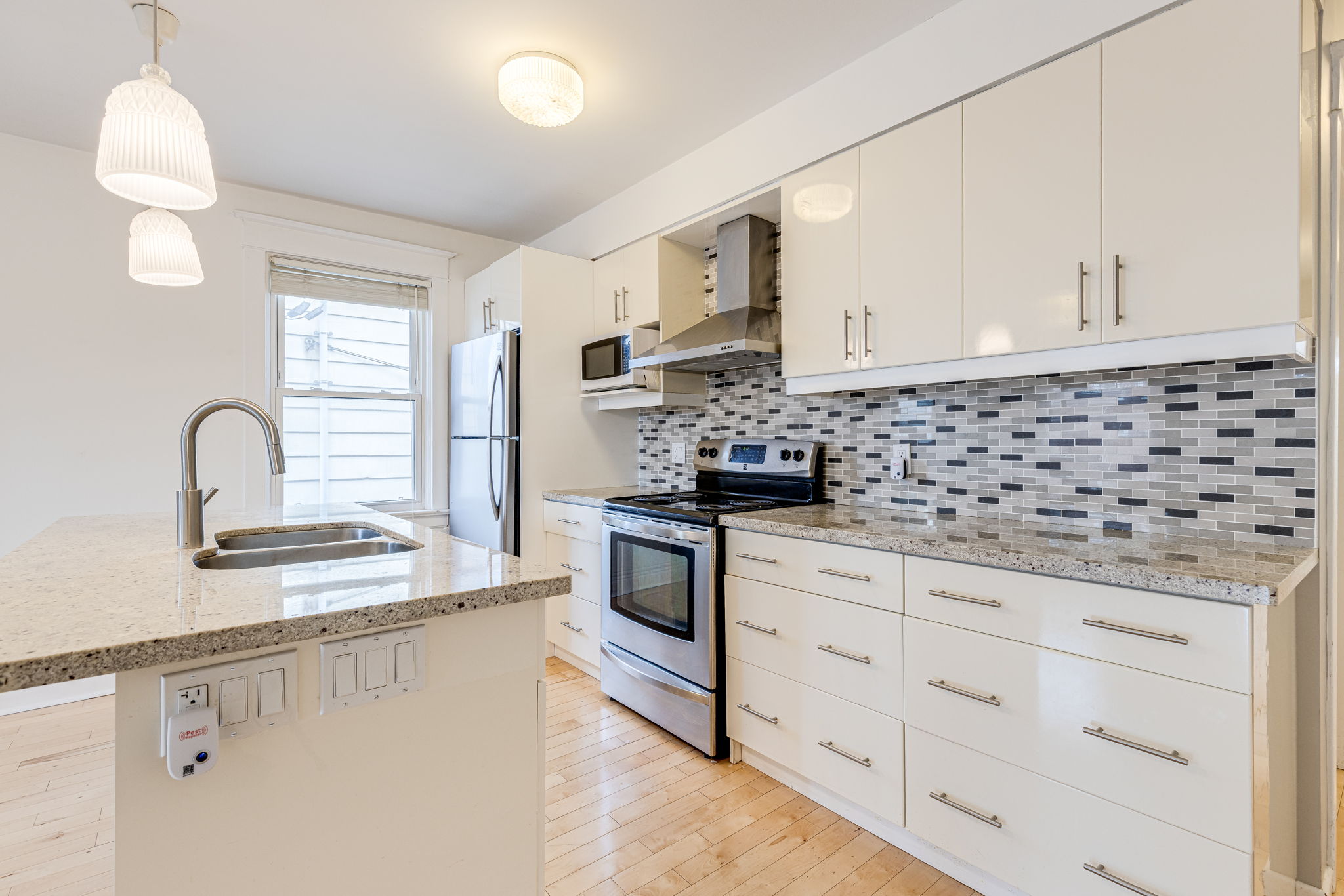 Toronto property showcase — delivered property photograph 10