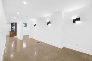  Photo 100