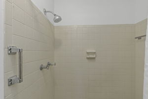  Photo 37