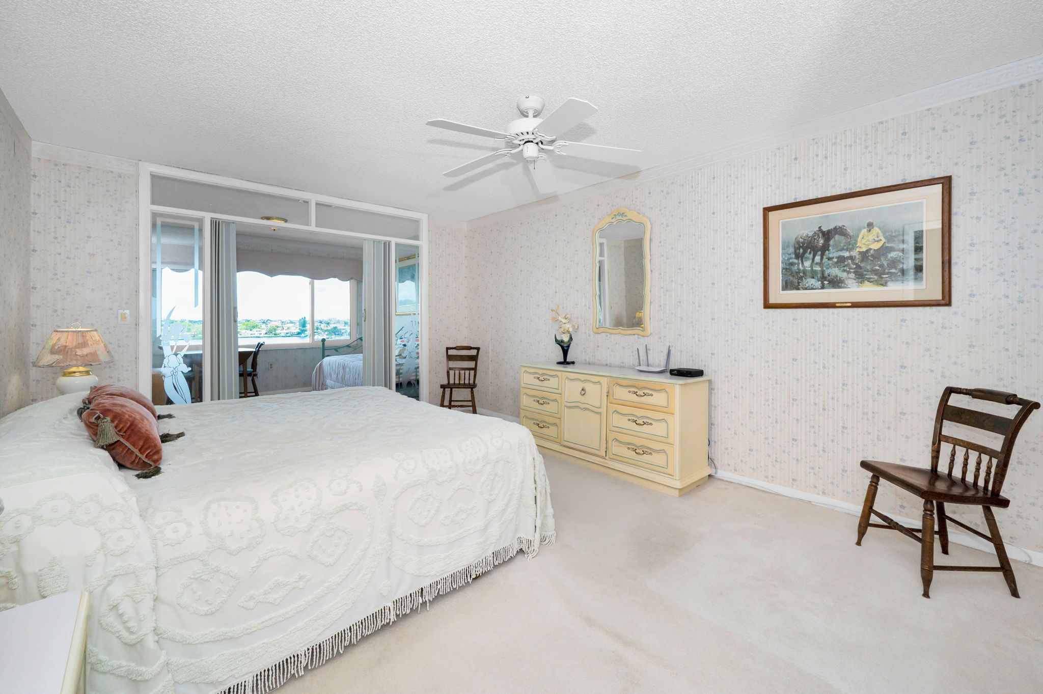 Master Bedroom1b