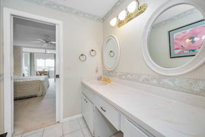 Master Bathroom1c