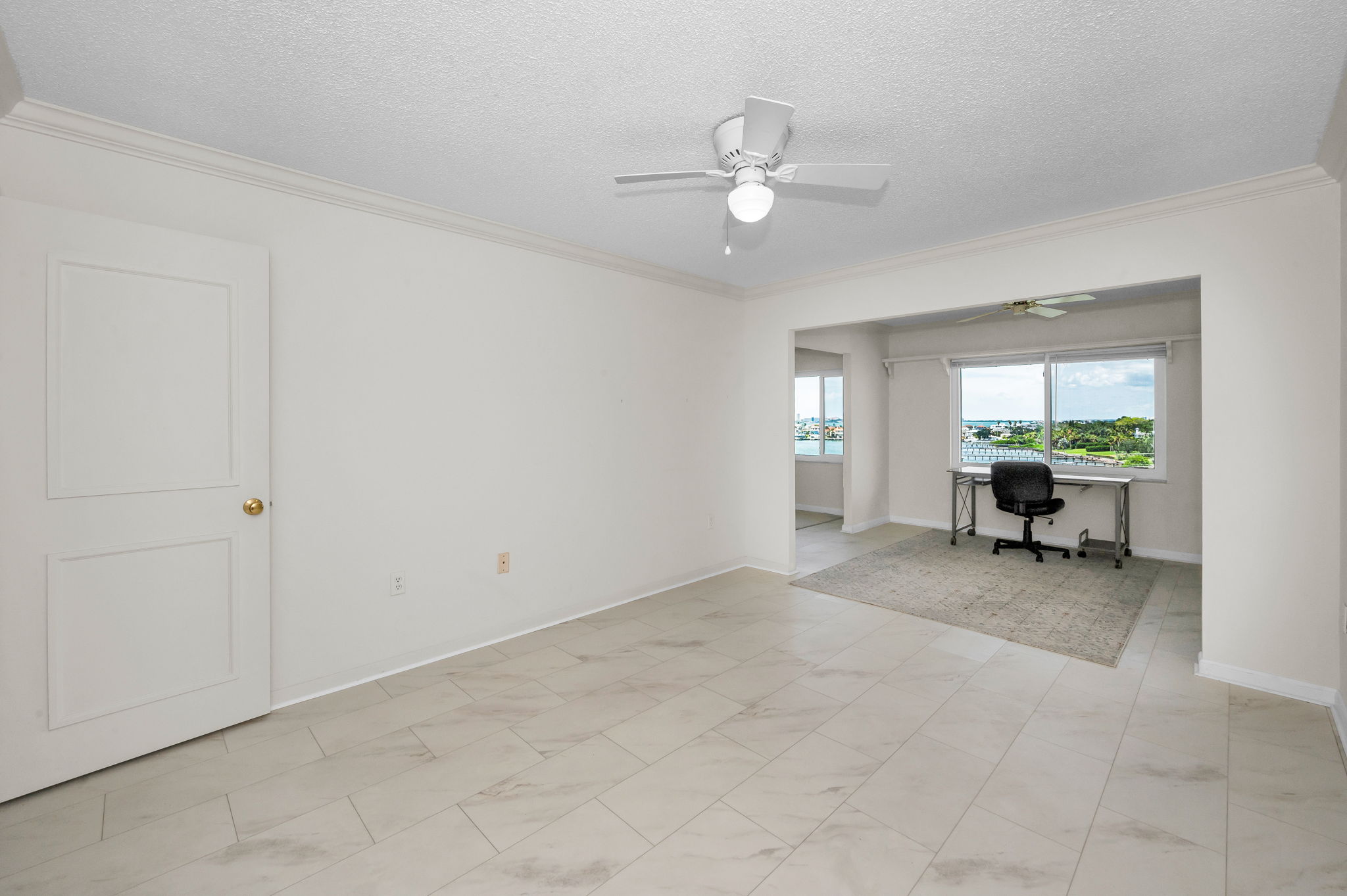 Bedroom1c