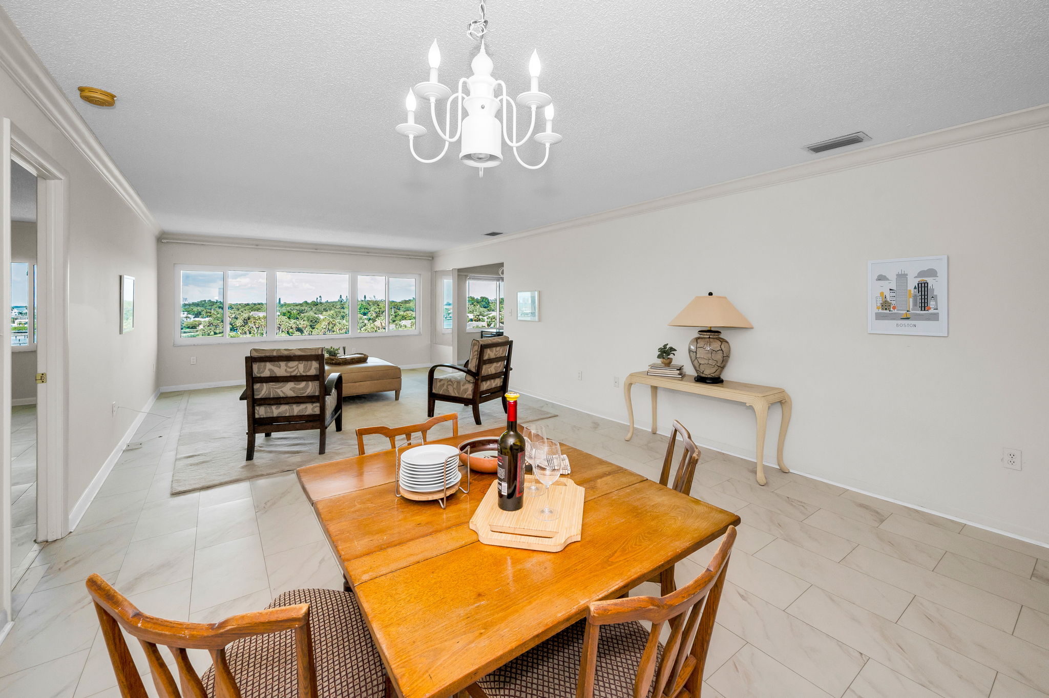Dining Room3