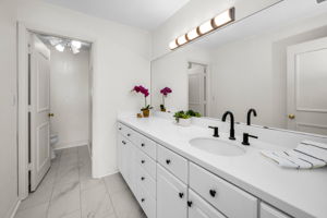 Primary Bathroom1a