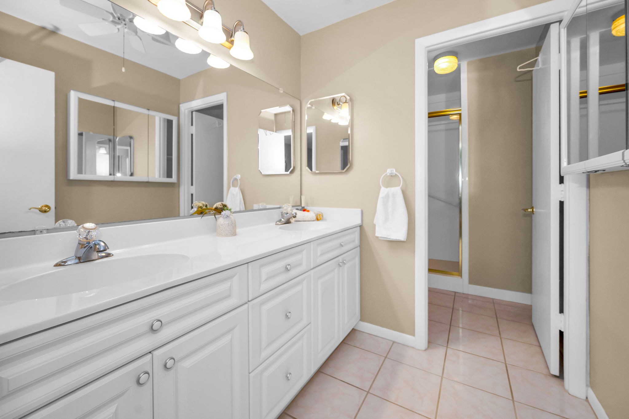 Master Bathroom1a