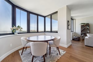Carlyle Dr 9LN-S2506-011.jpg