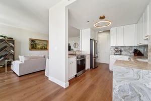Carlyle Dr 9LN-S2506-012.jpg