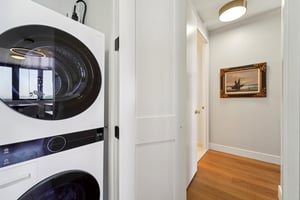 Carlyle Dr 9LN-S2506-026.jpg