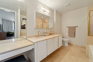 Carlyle Dr 9LN-S2506-034.jpg