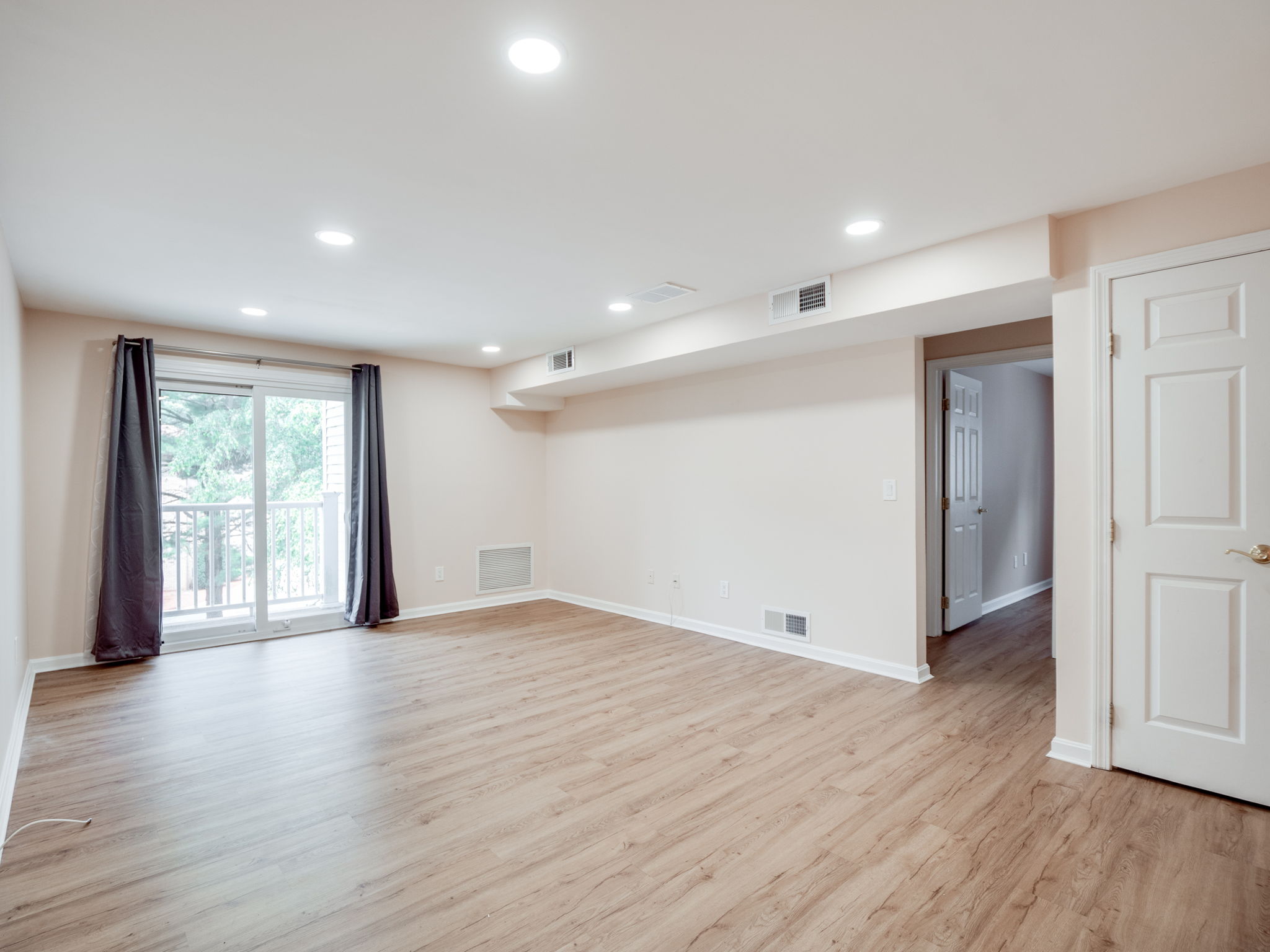 100 Cass Ave B16 Dracut MA-6