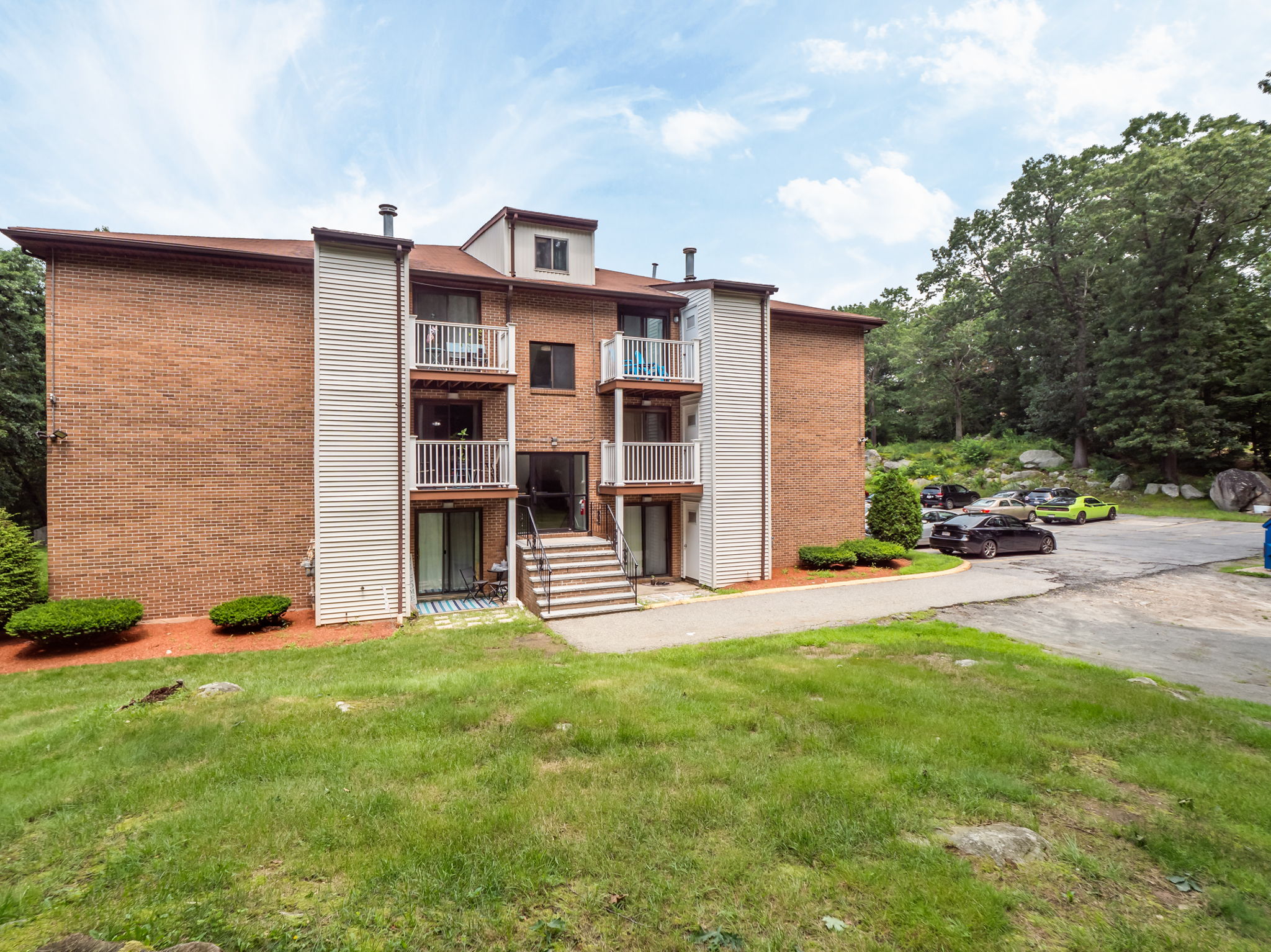 100 Cass Ave B16 Dracut MA-28