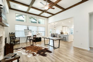 Living Room/Flex Space