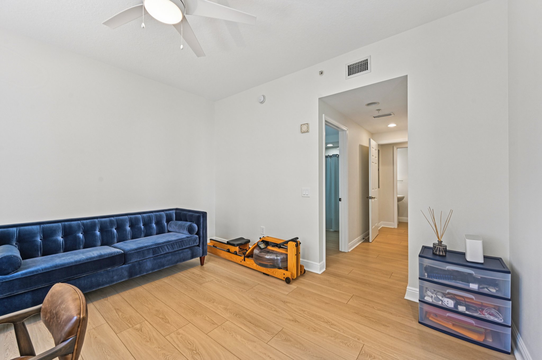 Center St 310-S0608-016.jpg