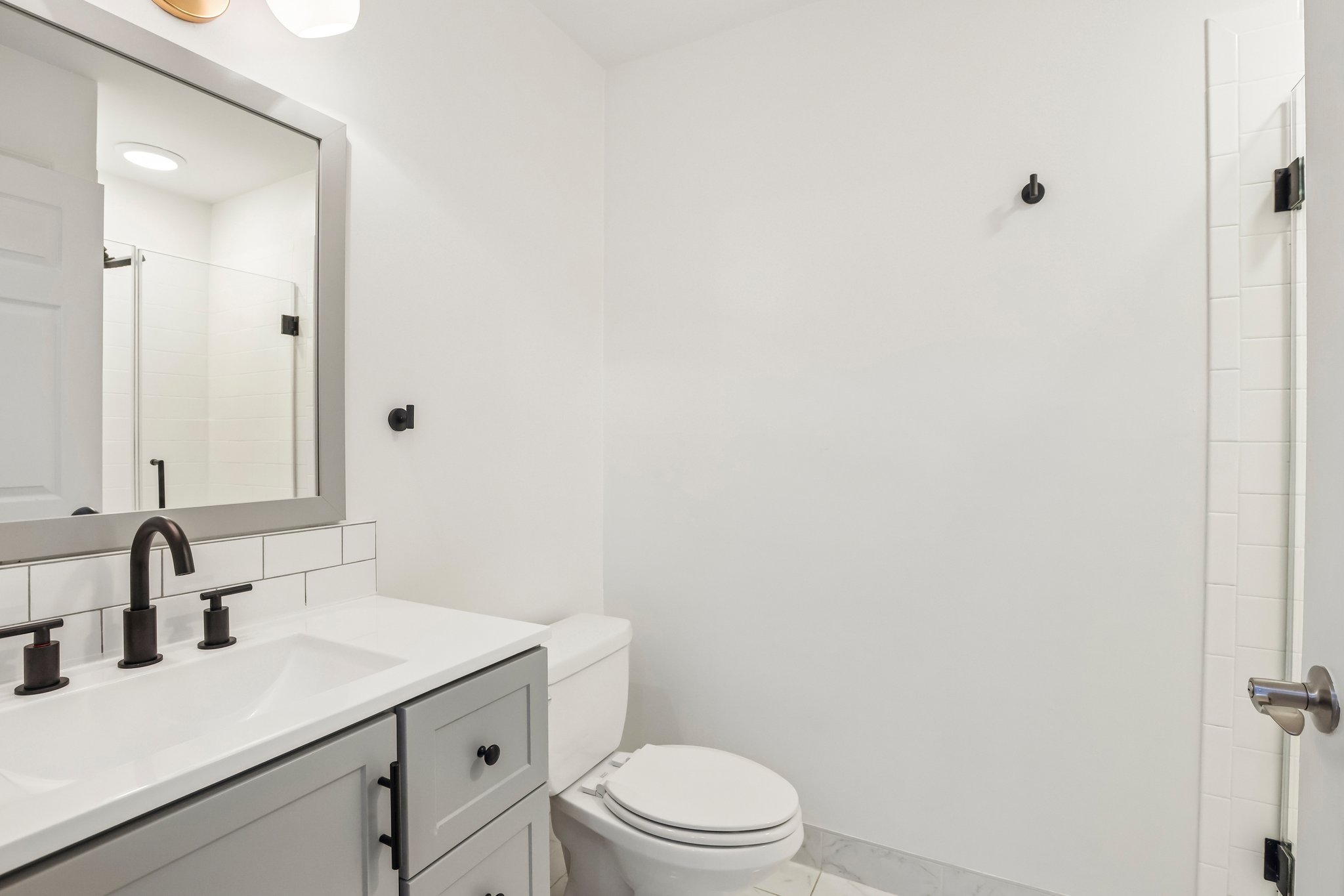 Crown Ct 471-S0406-042.jpg