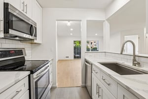 Crown Ct 471-S0406-030.jpg