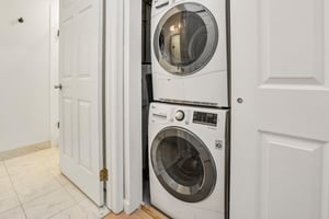 Crown Ct 471-S0406-048.jpg