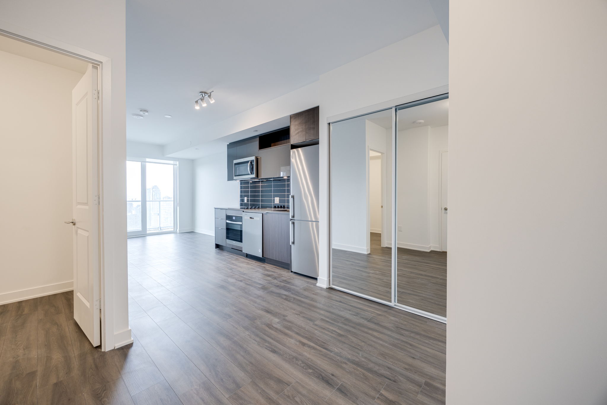 Toronto property showcase — delivered property photograph 4